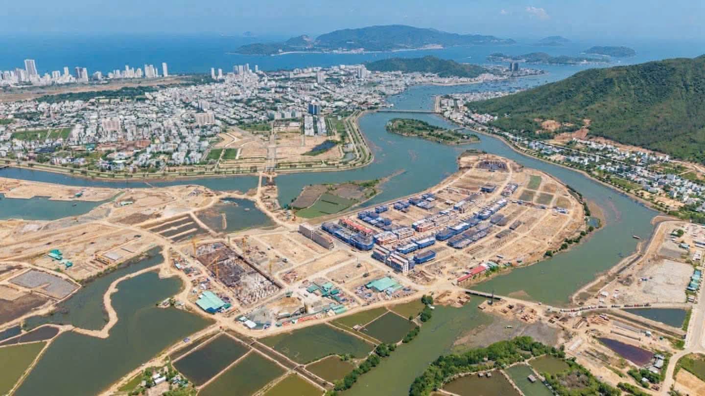 Tiến độ xây dựng Charmora City tháng 10.2026